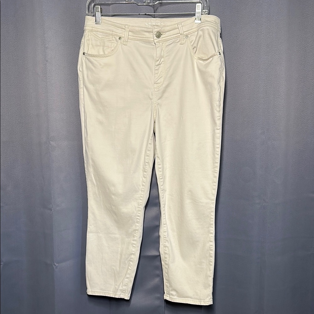 Chico's Cream Capris